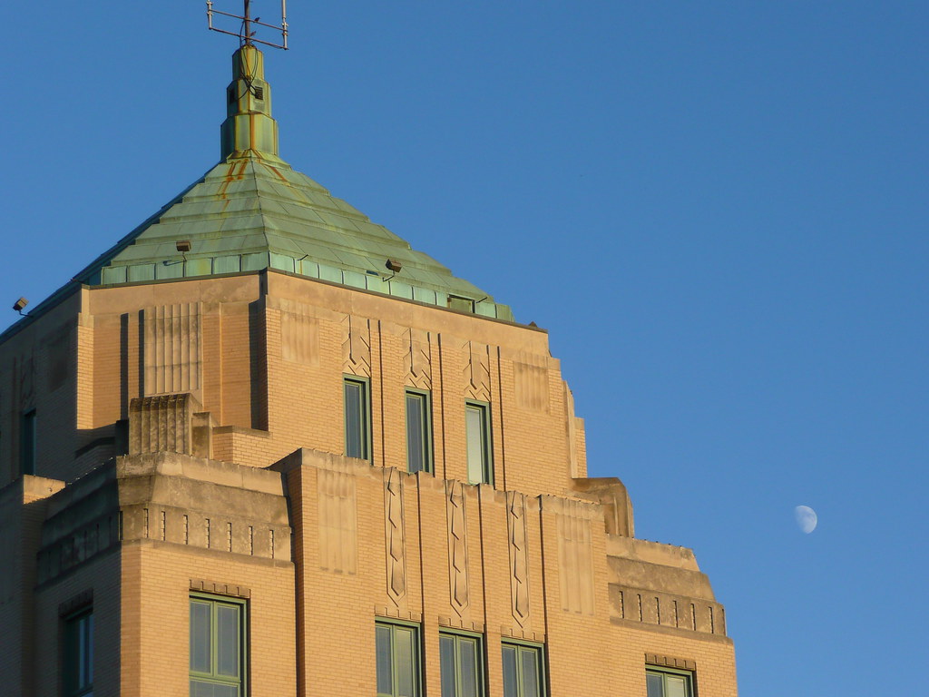 Champaign, IL City Hall and Moon 2 Never got a chance to u… Flickr