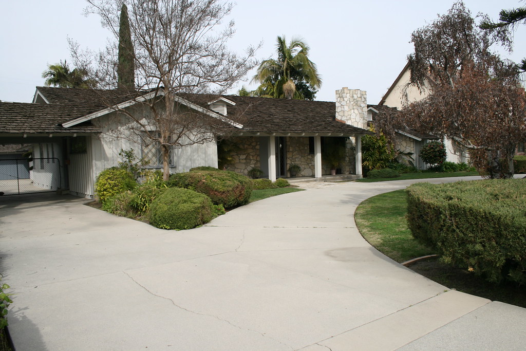 Downey, California Early to MidCentury homes. Northeast D… Flickr