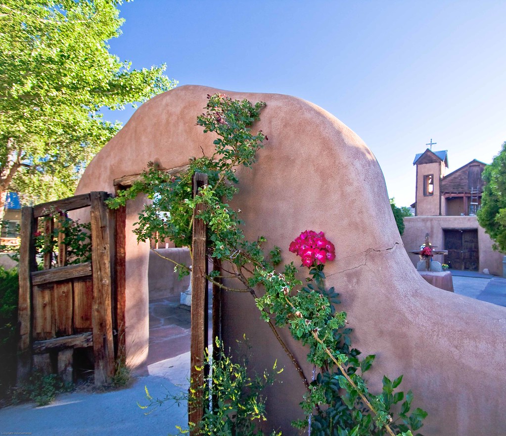 El Santuario De Chimayo The Santuario is on Juan Medina Dr… Flickr