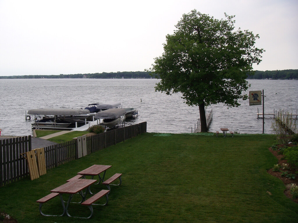 DSCN2064 Near Lake Delevan, Wisconsin USA, June 09 McJamus Flickr