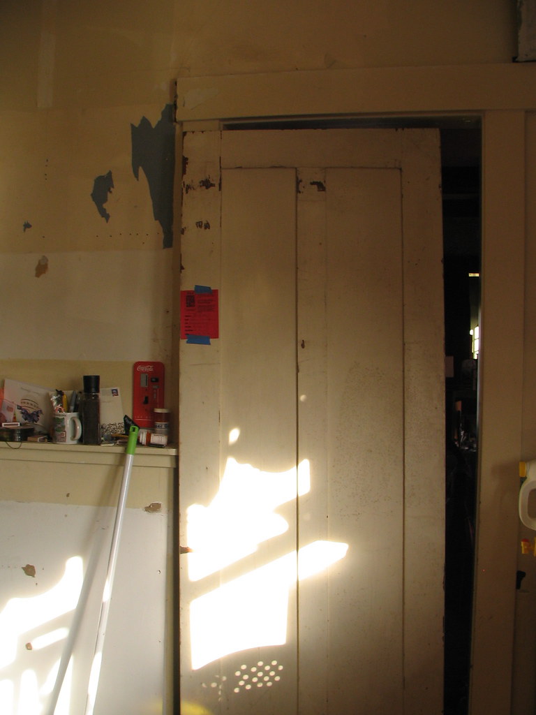 Our kitchen the swinging door Our kitchen originally had … Flickr