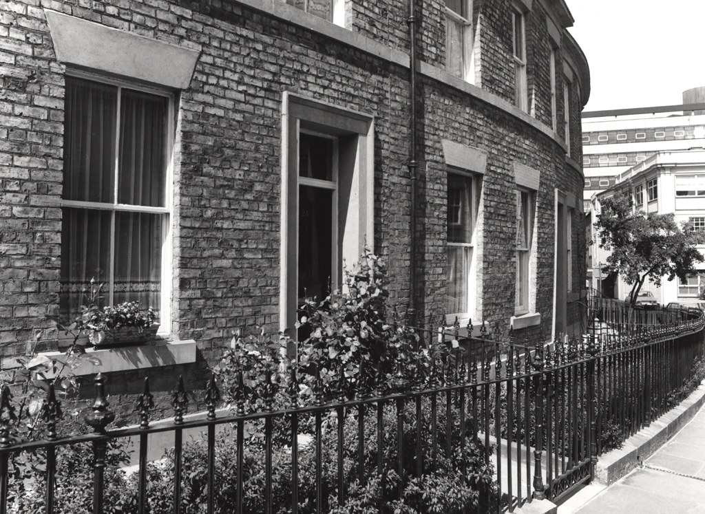 043759St. Thomas Crescent Newcastle upon Tyne City Engine… Flickr