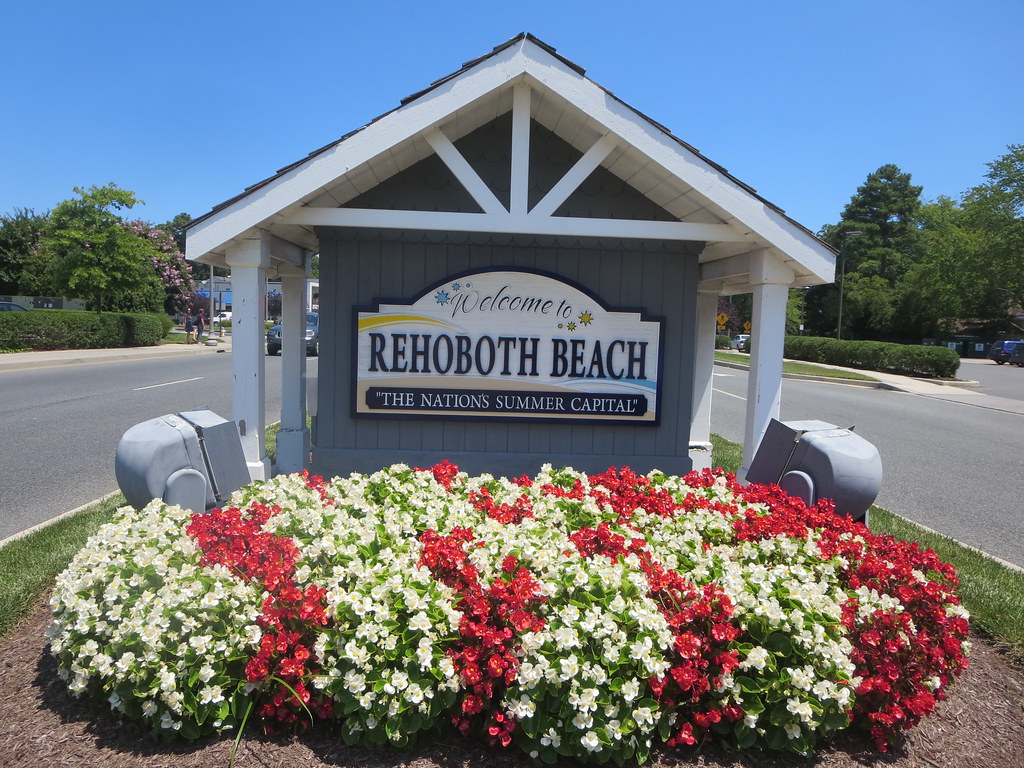 to Rehoboth Beach The Nation's Summer Capital USA sign a