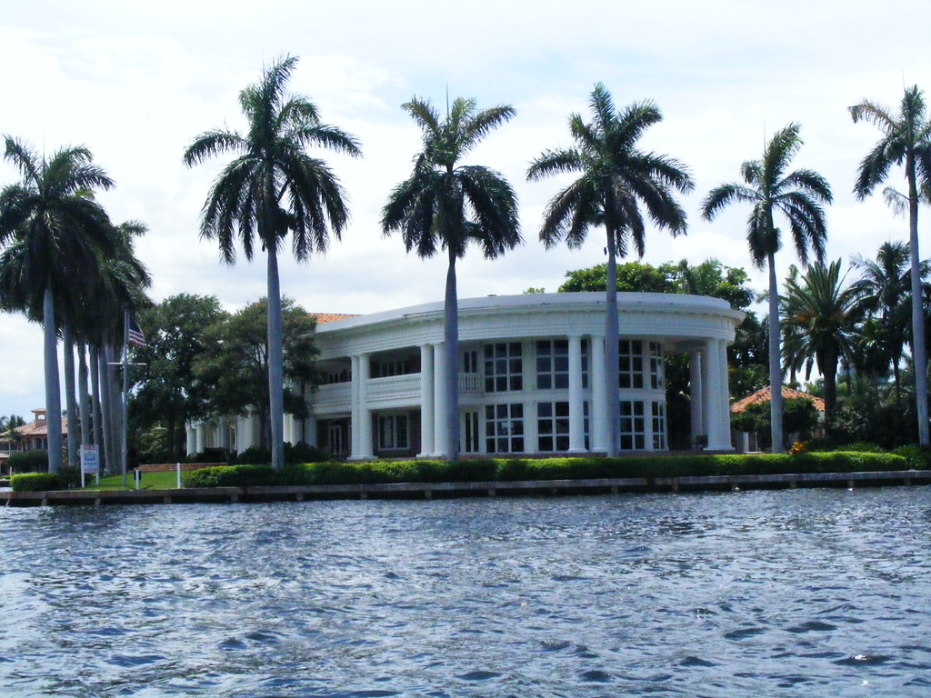 Fort Lauderdale' 09 Al Pacino's house on canal angieVV Flickr