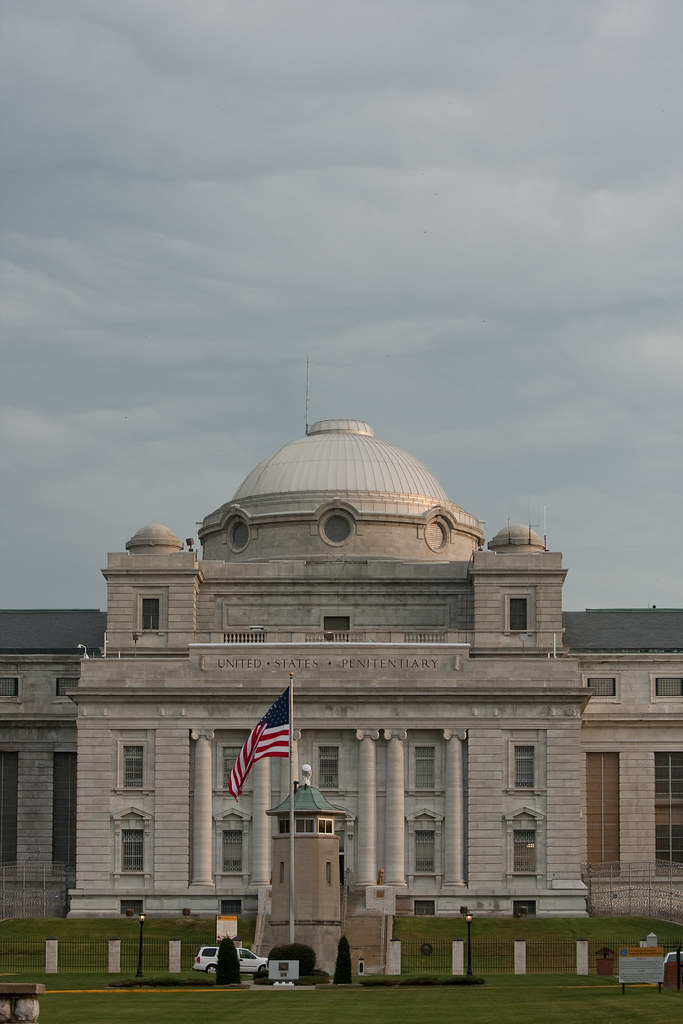 the hot house USP Leavenworth Leavenworth, Kansas flee the cities