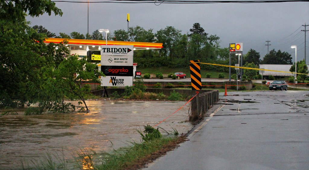 Almaville Rd/Tridon Dr, Smyrna TN This bridge is normally … Flickr