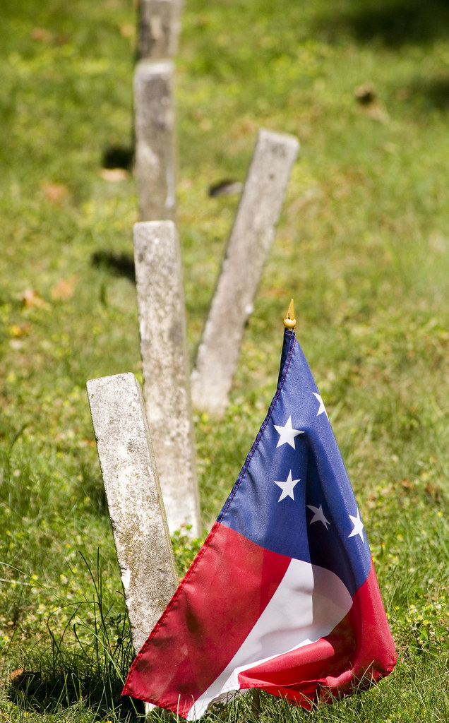 Lynchburg, Confederate Cemetery Flag And Headstones Flickr