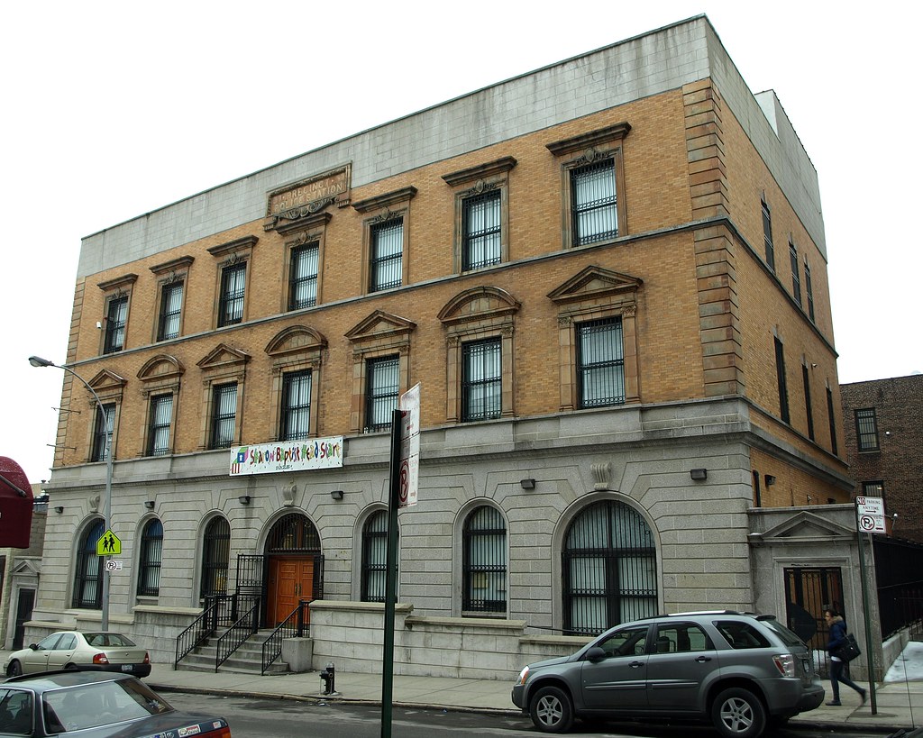 P048x Former NYPD Police Station Precinct 48, Tremont, Bro… Flickr