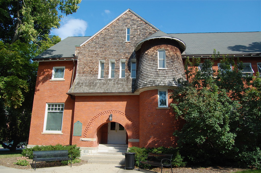 Eustace Hall Some of the 19th century buildings on the ori… Flickr