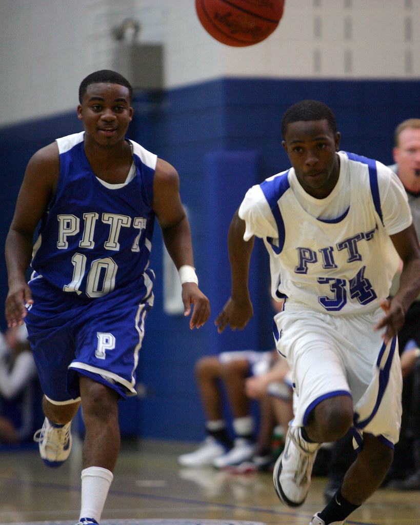 PCC Basketball BlueWhite '09 Pitt Community College Greenville