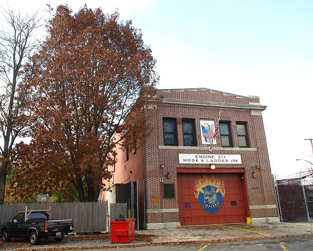 E311 FDNY Firehouse Engine 311 & Ladder 158, Brookville, Queens, New