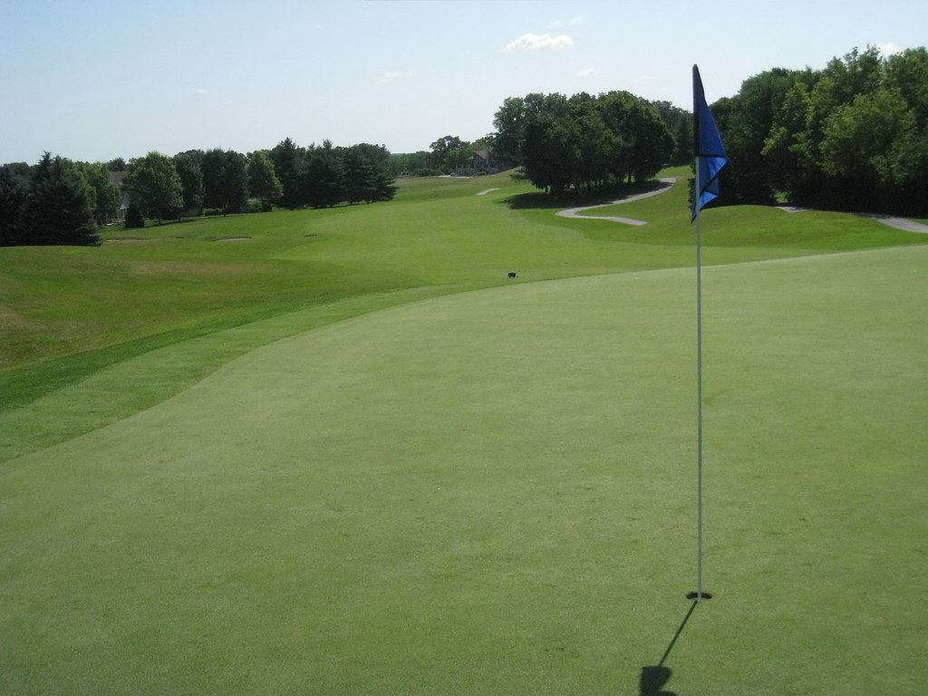 Chalet Hills Golf Course, Cary, Illinois Read my Chalet Hi… Flickr