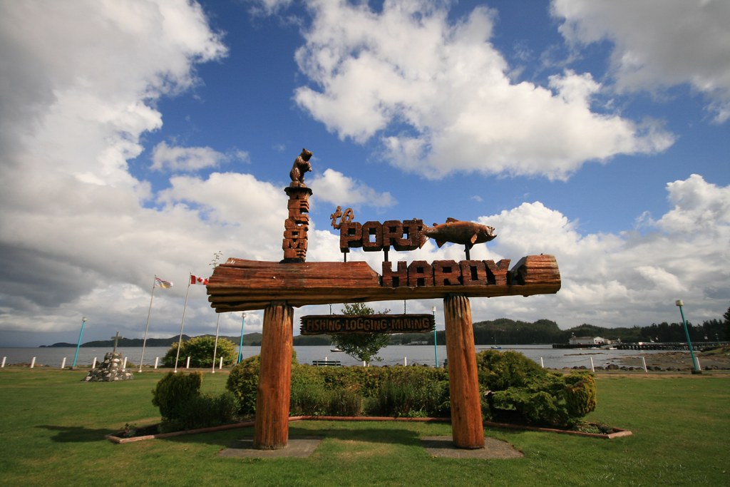 Hardy Signage A cool wood sign announcing you have arrived… Flickr