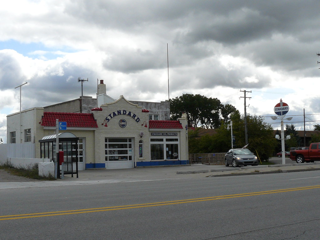 Old Gas Station Near downtown Port Huron Eric L Flickr
