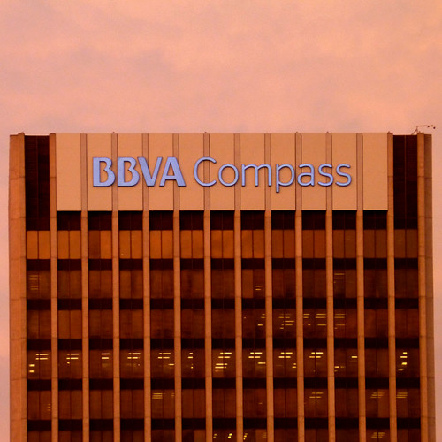 BBVA Compass Top of the BBVA Compass Headquarters (Daniel … Flickr