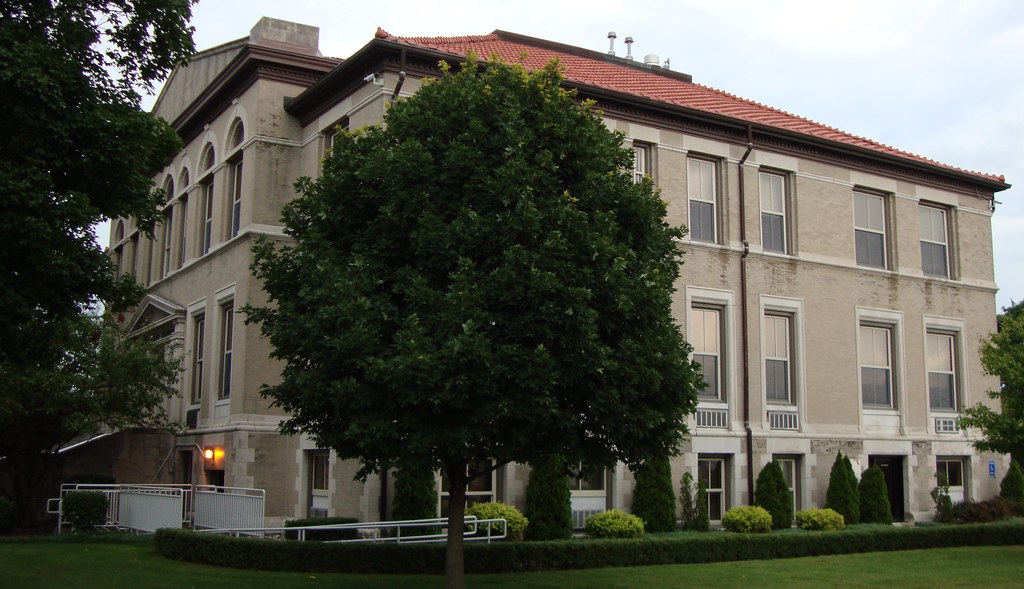 Newton County Courthouse (Kentland, Indiana) This Classica… Flickr