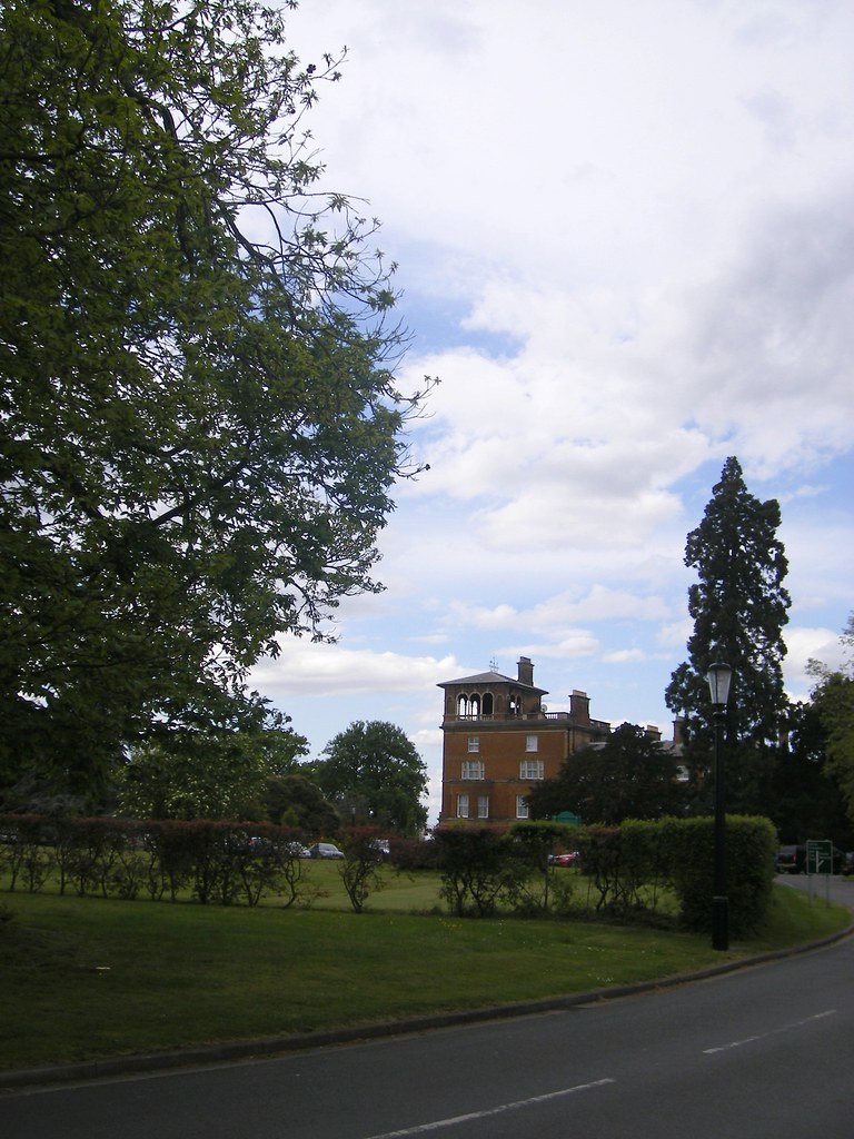 Oatlands Park Hotel A privately owned historic house that … Flickr