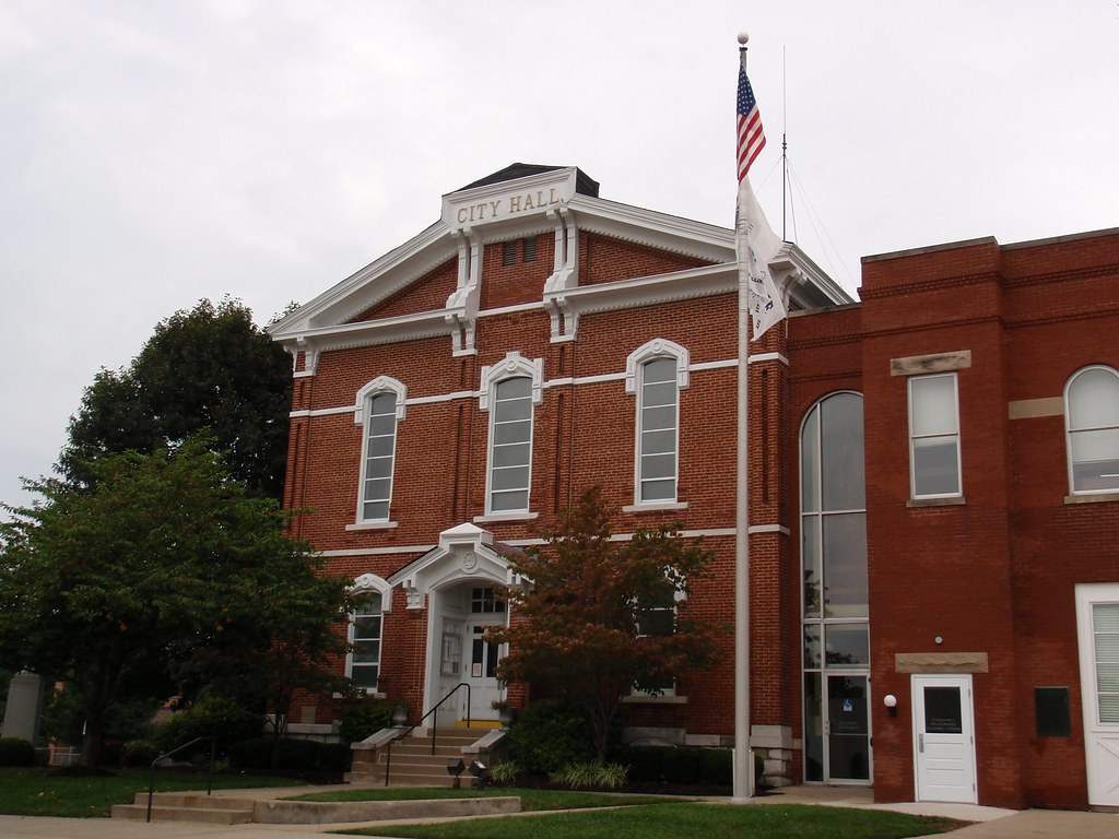 City Hall Collinsville, IL_P9050393 WampaOne Flickr