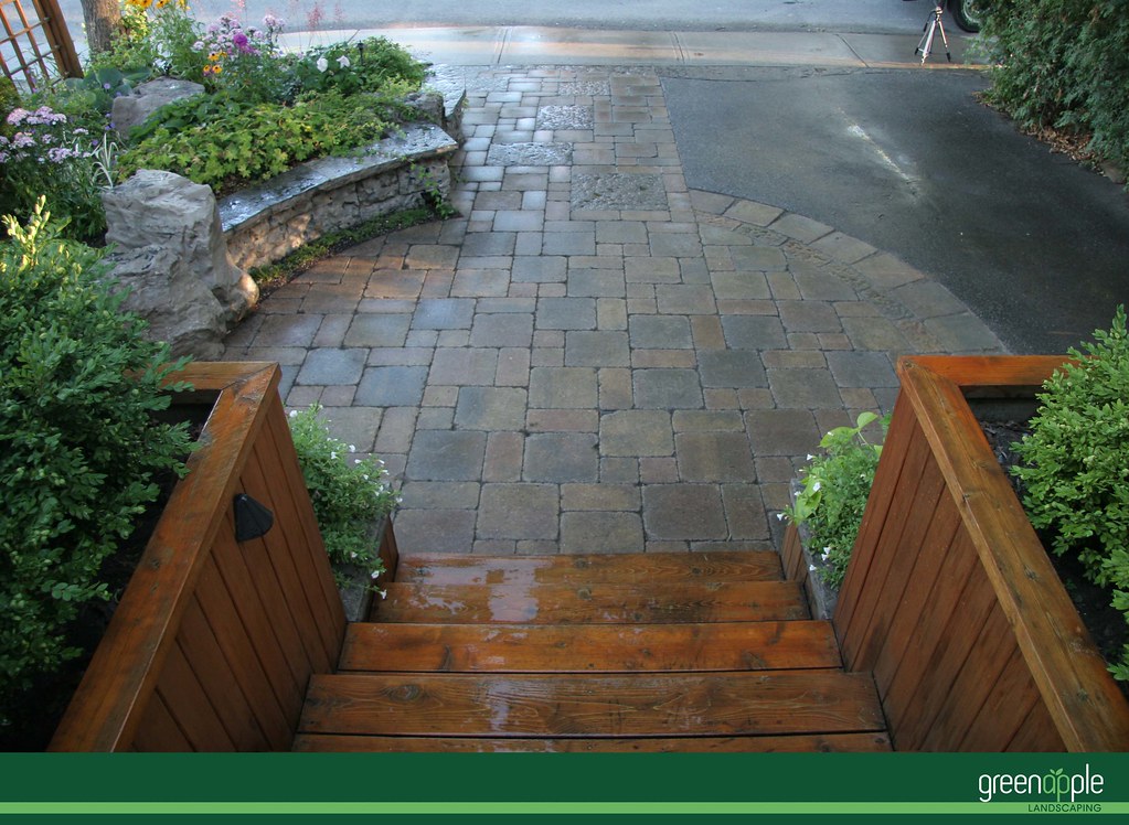 Green Apple Landscaping www.greenapple.ca Green Apple Landscaping