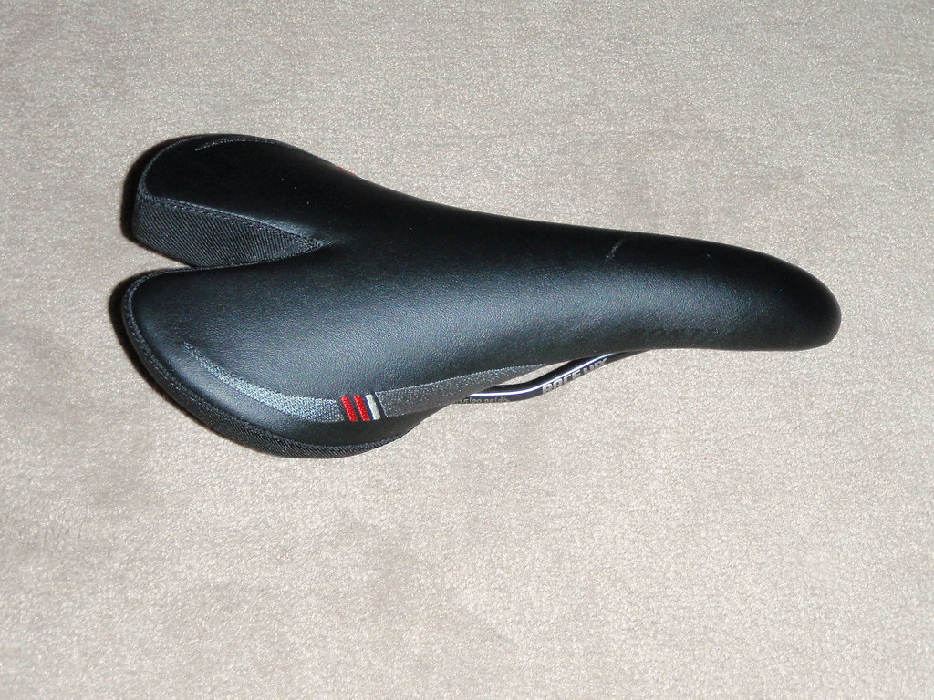 Bontrager seat 2 Good unused bontrager seat. take off from… Flickr