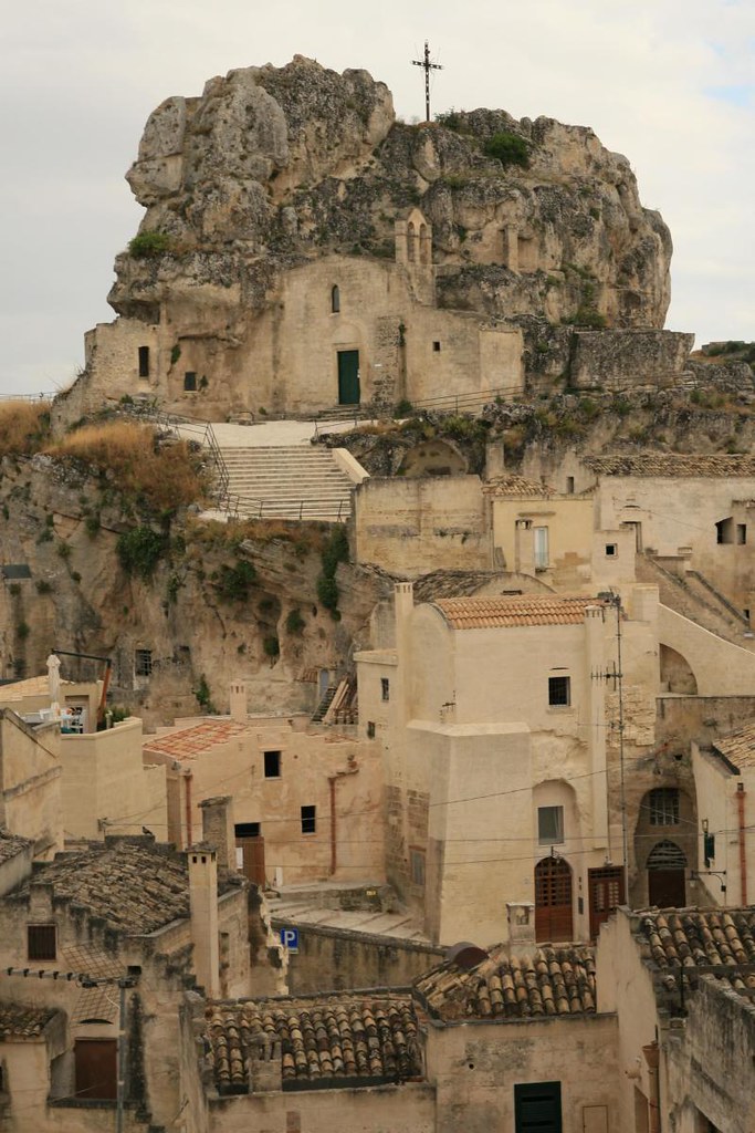 Matera, Italy "Sassi di Matera" houses dug into the tuff… Stomperski Flickr