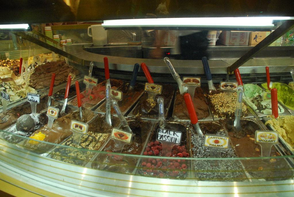 DSC_1874 The many delicious flavors of gelato from Della P… Flickr