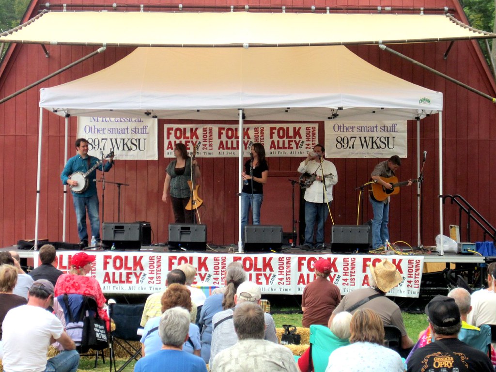 IMG_0853 Folk Music dchrisoh Flickr