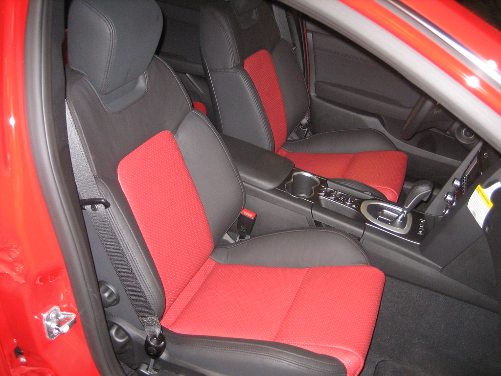 IMG_2107 Pontiac G8 Leather Inserts Front Seats Cole Brothers Auto