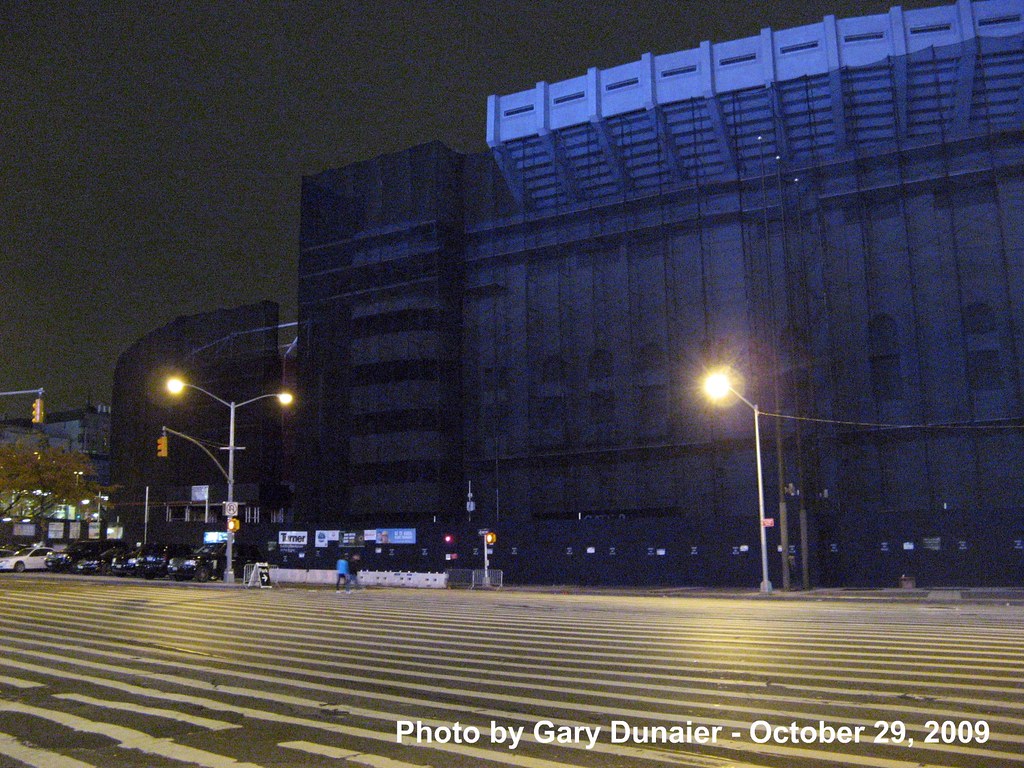 Yankee Stadium Demolition, 10/29/09 view of the Gate 2 ar… Flickr