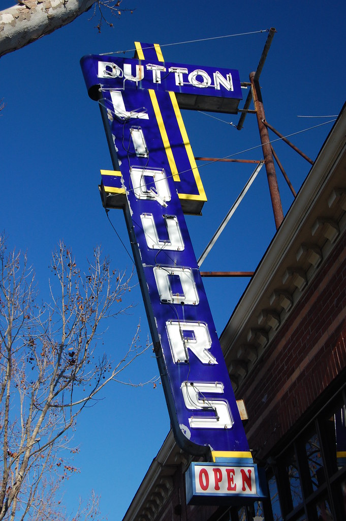 20090110 Dutton Liquors Large. 690 E 14th St. San Leandro,… Flickr
