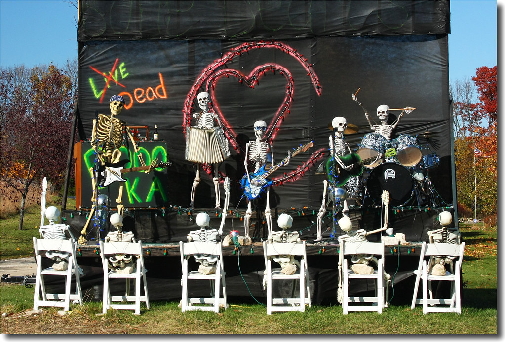 Halloween Band This is so cool, it is located near Holy Hi… Flickr