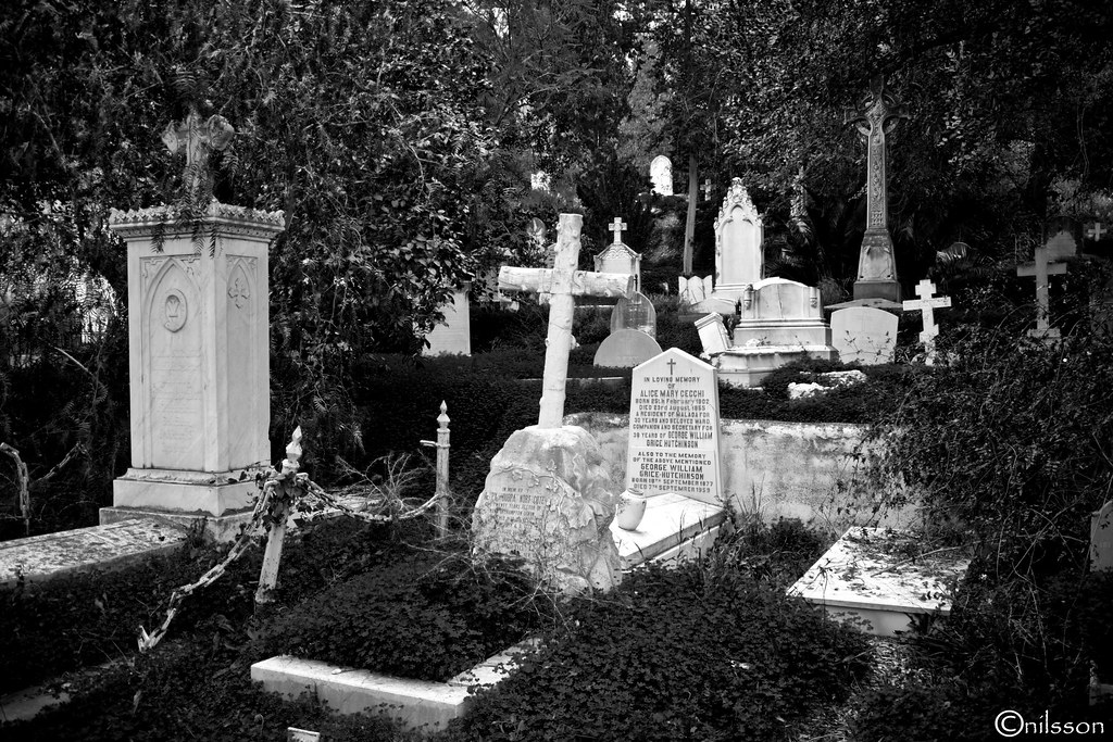 Tumbas, cementerio ingles Cementerio Inglés, Málaga, Españ… Flickr