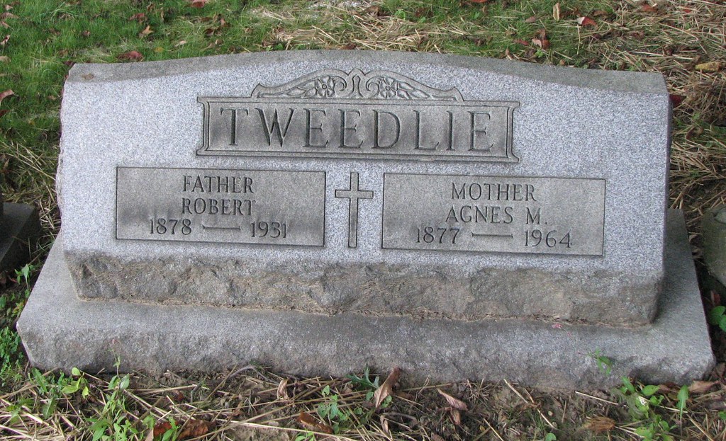 Tweedlie Greenlawn Cemetery, Moundsville WV. Willy Nelson Flickr