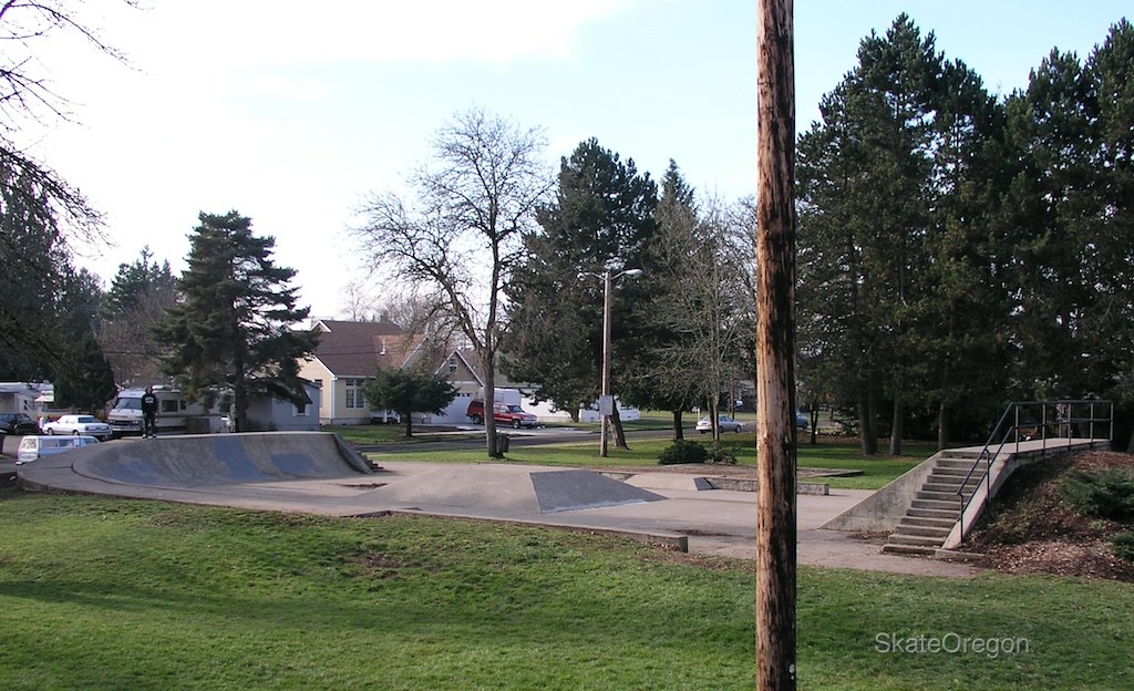 Wayne Potter Memorial Skateboard Park Sheridan, Oregon SkateOregon