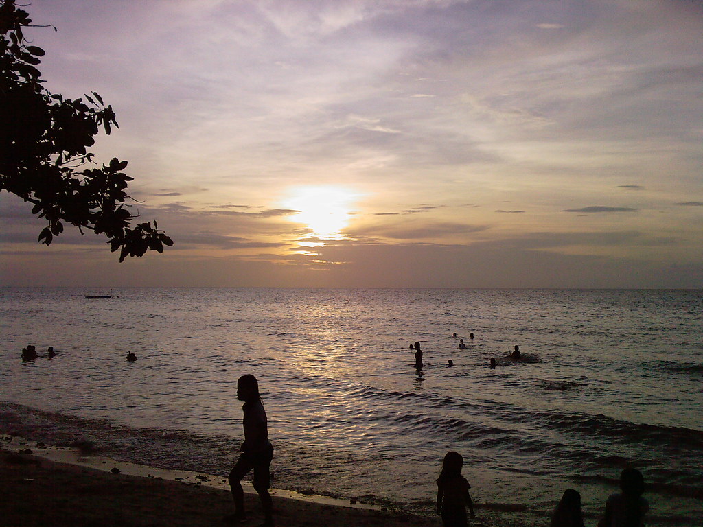 Sunset Initao, Misamis Oriental, Philippines John Aniñon Flickr