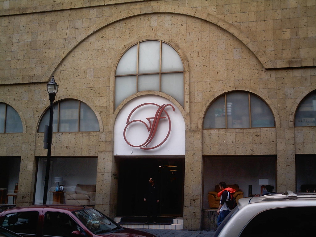 Entrada Fábricas de Francia en el centro histórico. Flickr