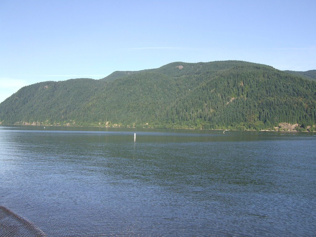 Yale lake casarest000 Flickr