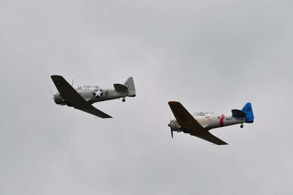 DSC_0522 GREENWOOD LAKE AIRPORT FIRST AIRSHOW WITH WWII AI… Flickr