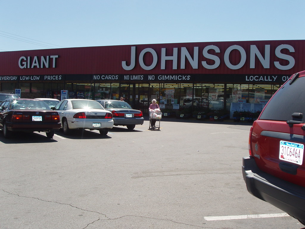 Martha at Johnson's in Attalla Martha Hudson at Johnsons G… Flickr