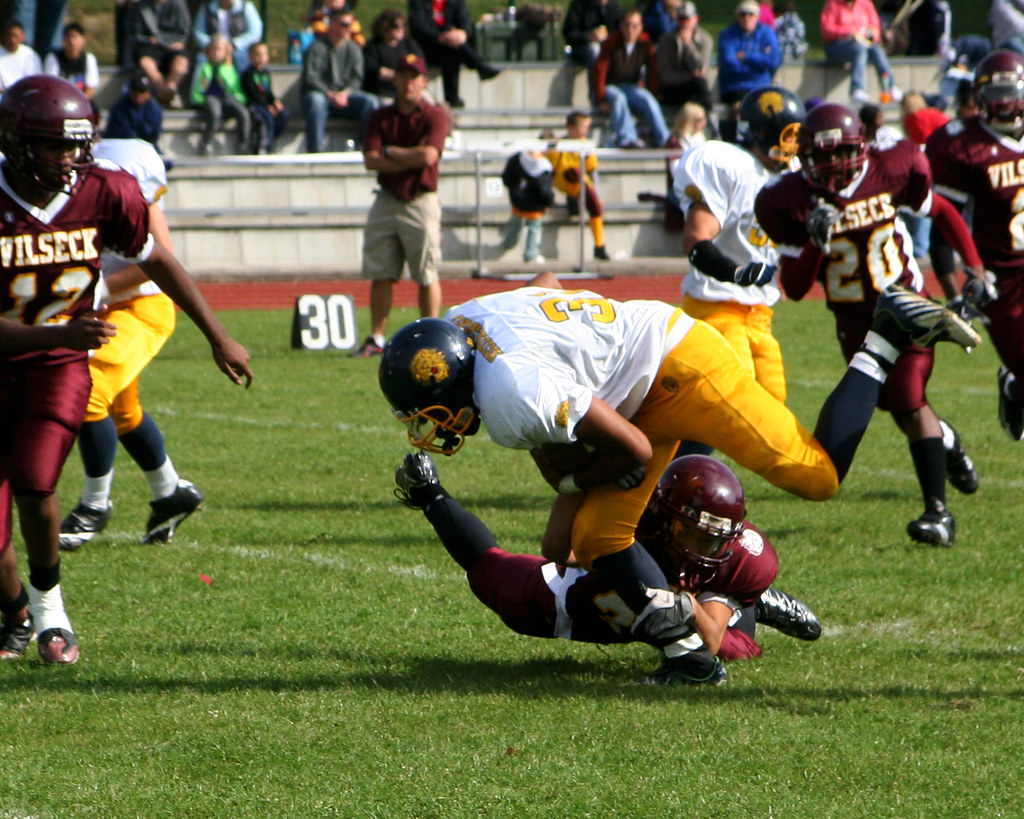 HHS vs. Vilseck Football The Heidelberg High School Lions’… Flickr