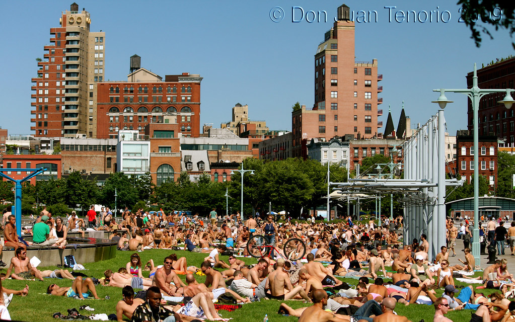 sunbathers in manhattan/monica lewinsky's apartment Flickr