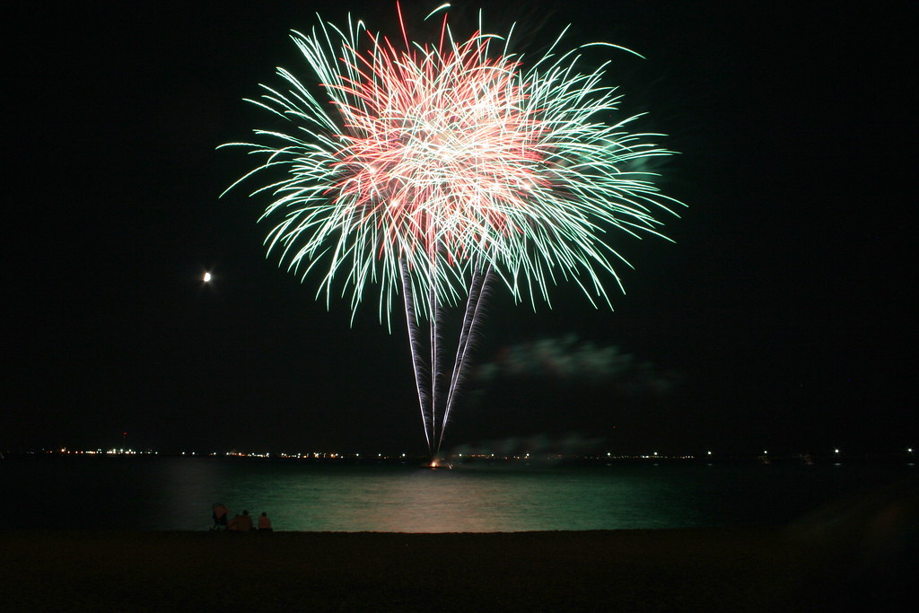 fireworks 1 This is my very first shot, using a cable rele… Flickr