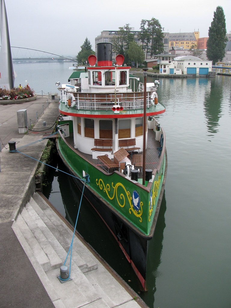 Schiff MS Baslerdybli ( Baujahr 1980 => Länge 35.50m => Ku… Flickr