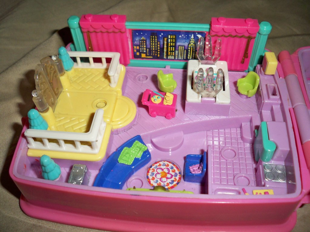 Polly Pocket Apartment, first floor If Polly was casted in… Flickr