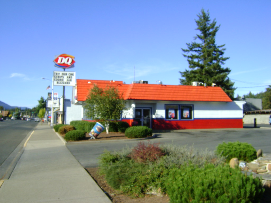 Cycle Oregon 2009 Dairy Queen in the town of Cave Junction… Flickr