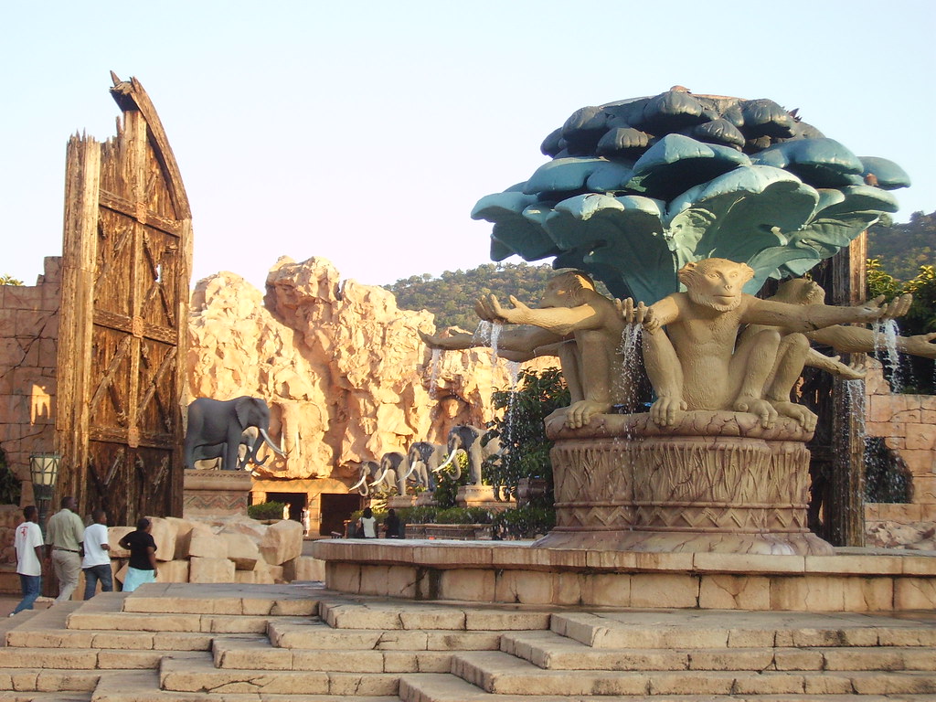 Monkey Fountain, Sun City Flickr