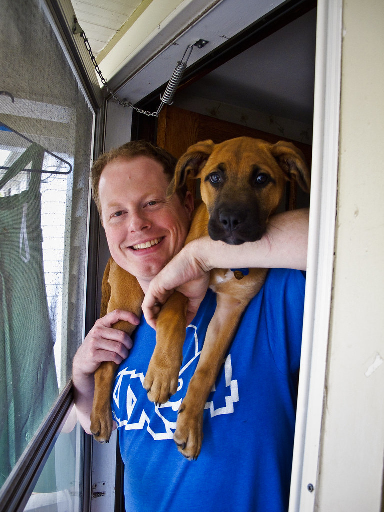 10_0501 Westnedge Hill Garage Sale 9 Luke Larsson Flickr