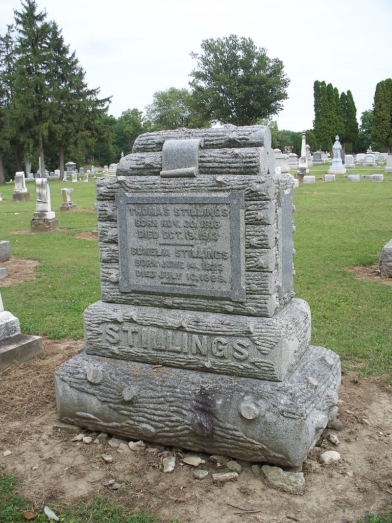 OH Milford Center Cemetery Log themed monument at a ceme… Flickr