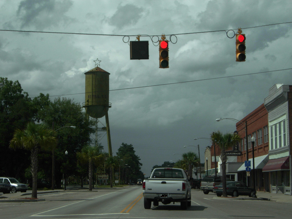 Estill, South Carolina stormy The tower with its star is … Flickr