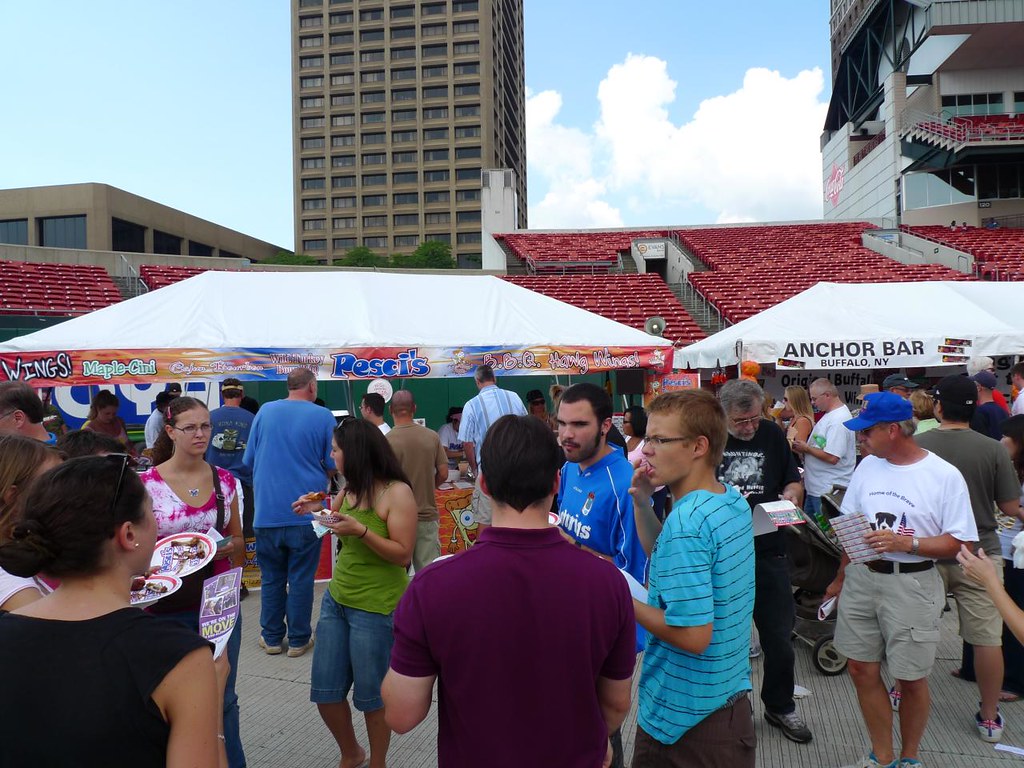 National Buffalo Wing Festival Photos from the National Bu… Flickr